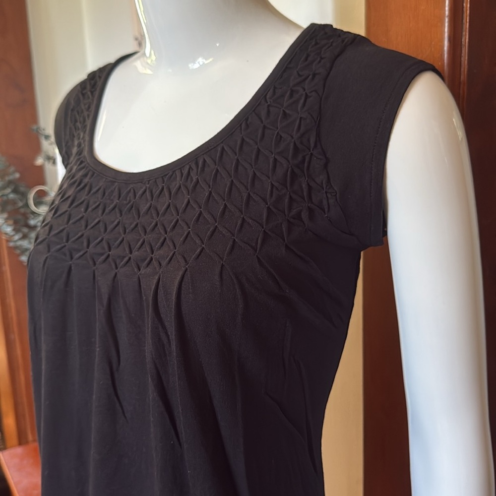 NWT northern reflections size small Elegant Black Sleeveless Top